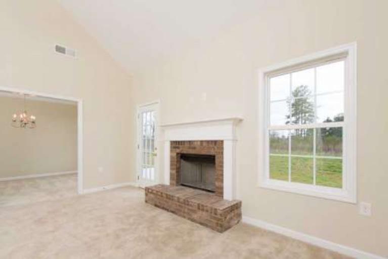 35 Natalie Ct, Covington, GA 30016 photo 3