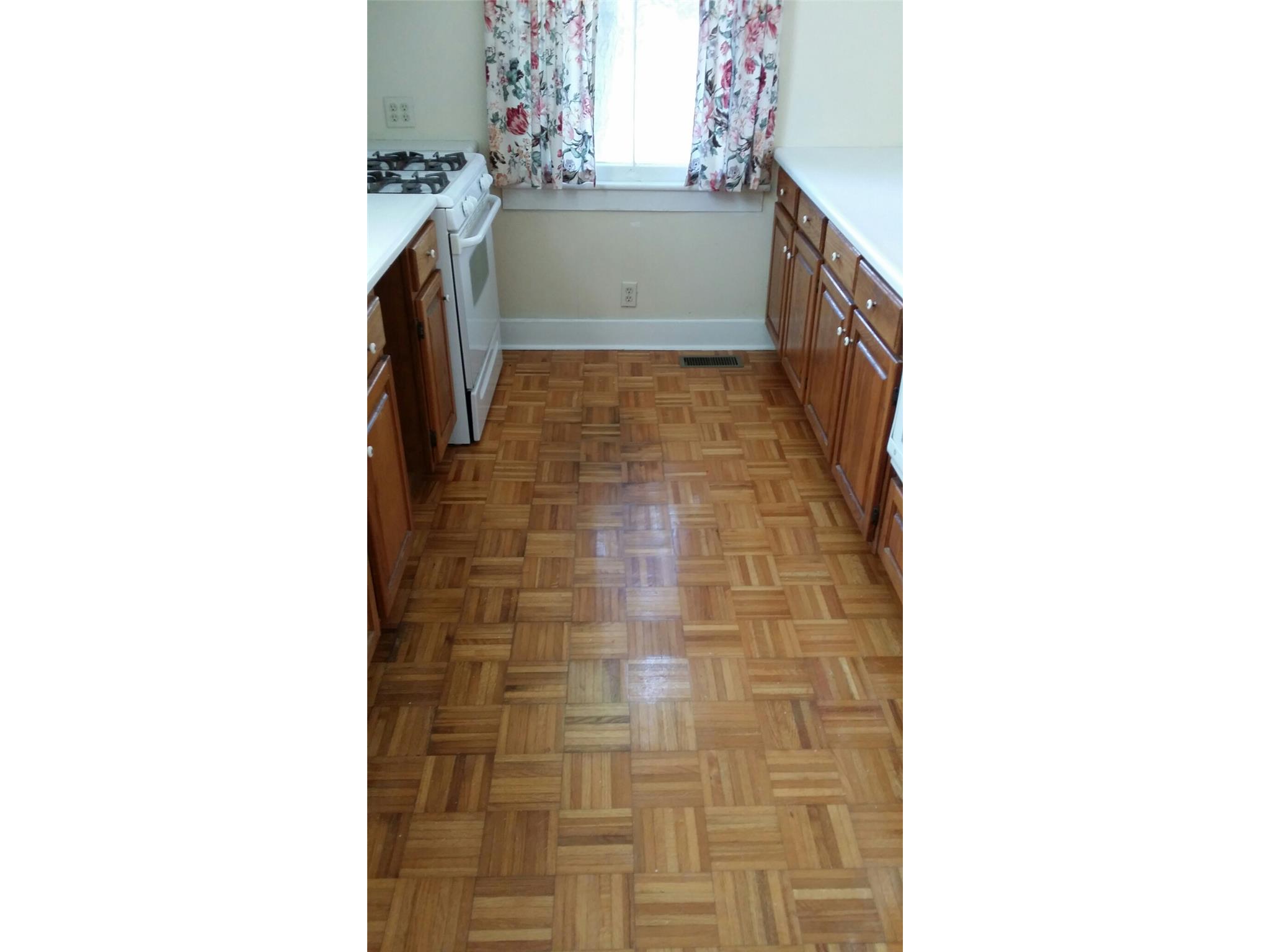302 Pine St, Guyton, GA 31312 photo 6