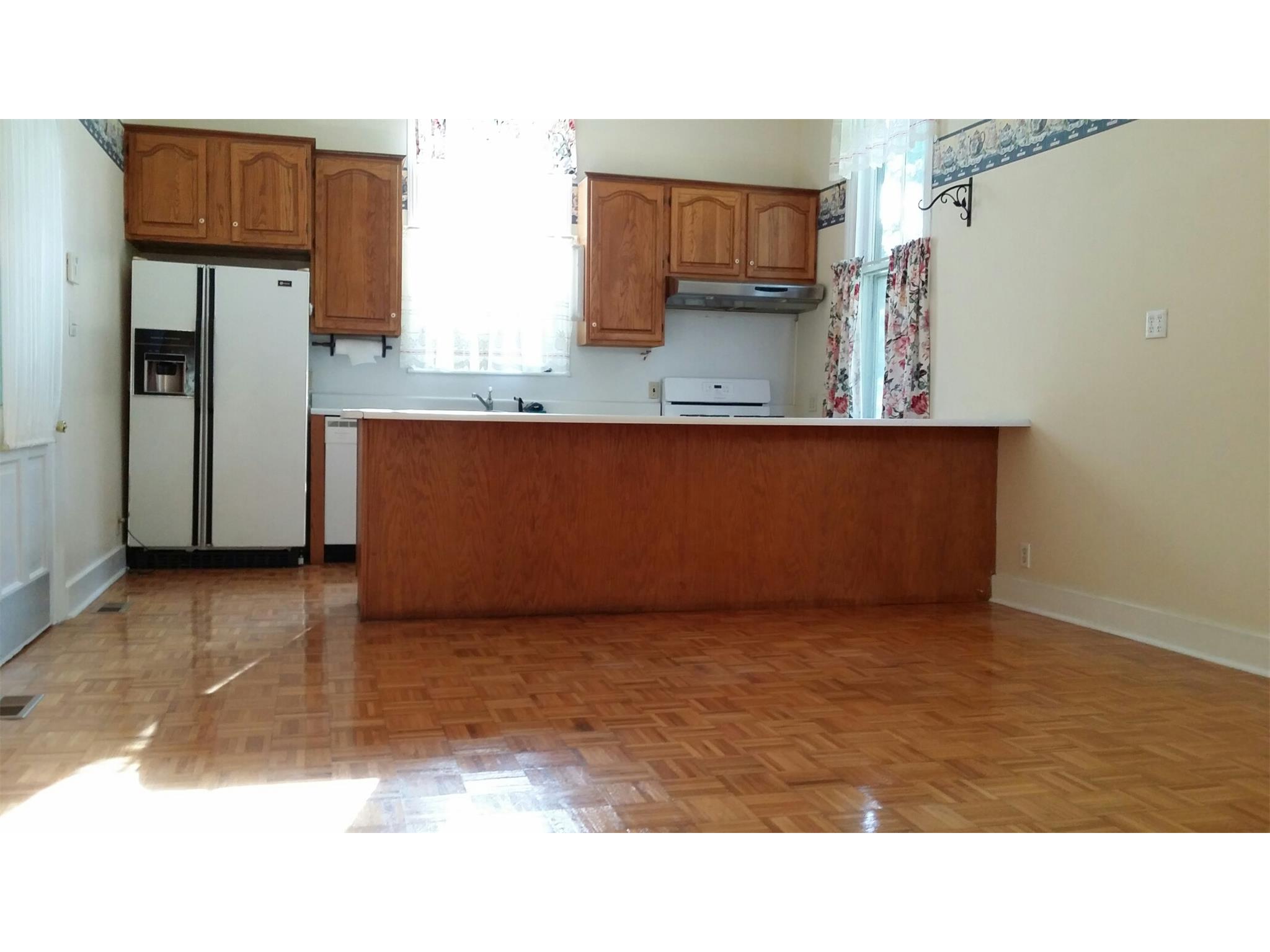 302 Pine St, Guyton, GA 31312 photo 4