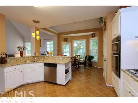 1085 David Trce, Suwanee, GA 30024 photo 4