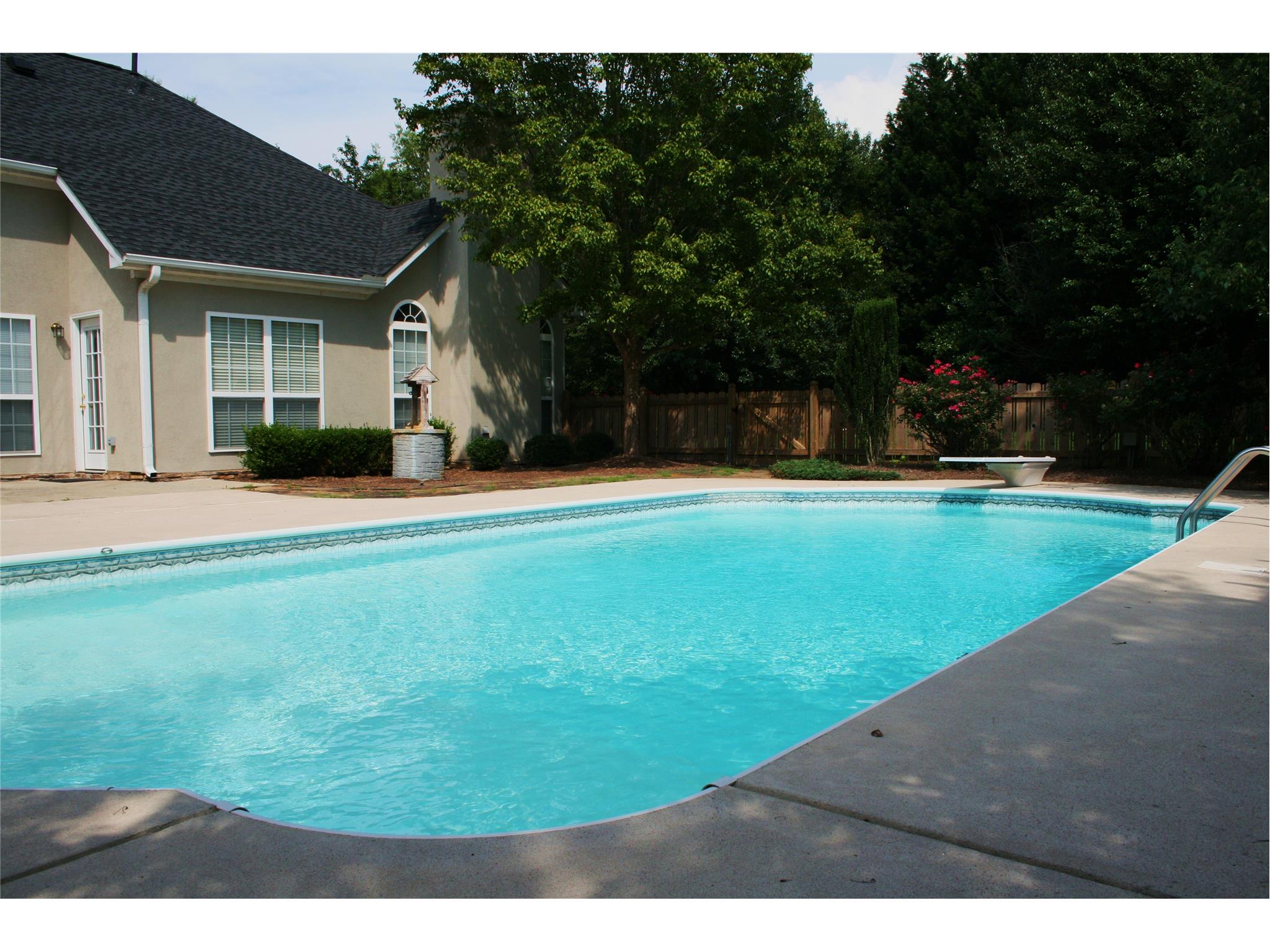 100 Oakwood Lakes Dr, Hampton, GA 30228 photo 4