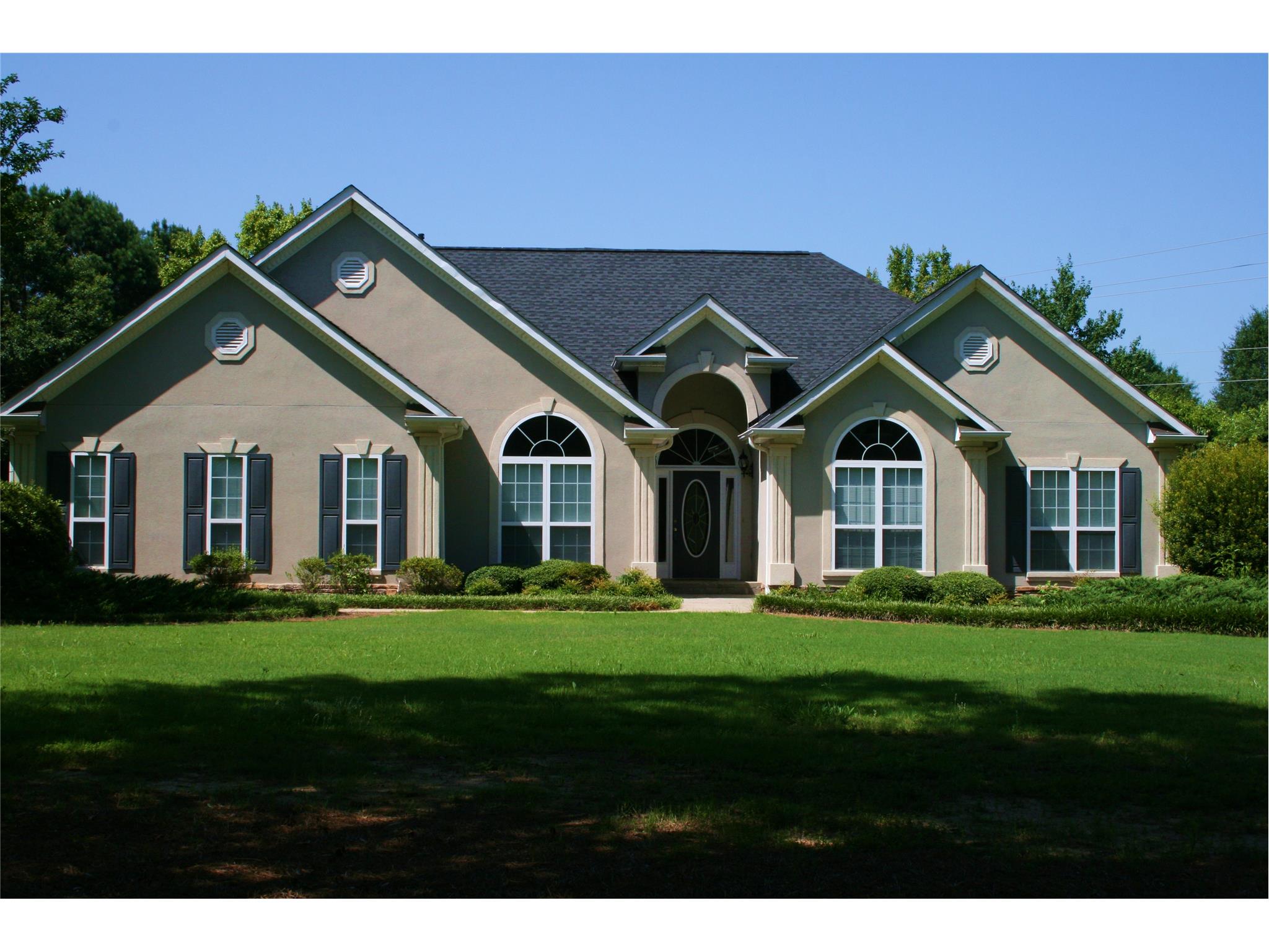 100 Oakwood Lakes Dr, Hampton, GA 30228 photo 1