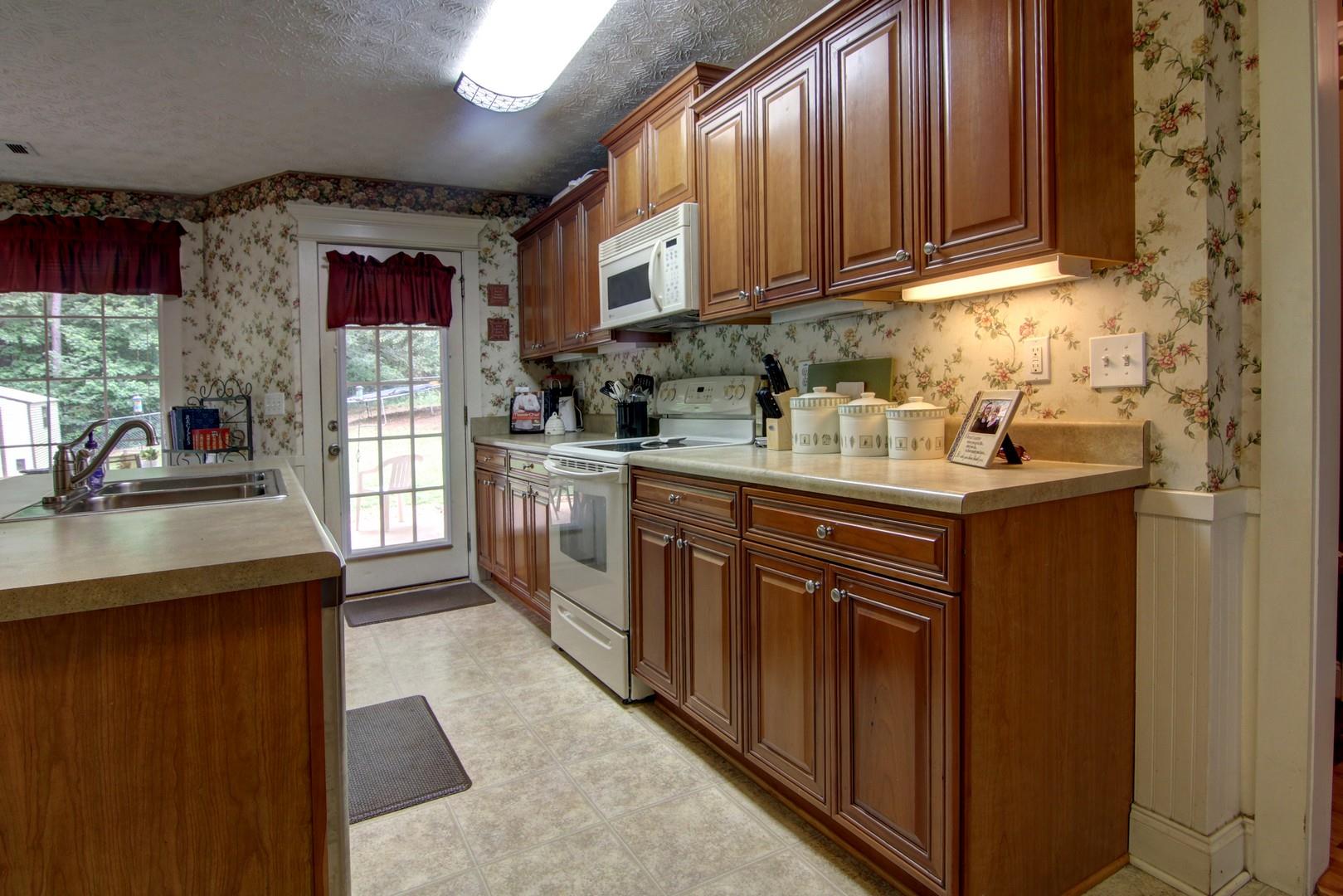 115 Benton Rd, Covington, GA 30014 photo 8