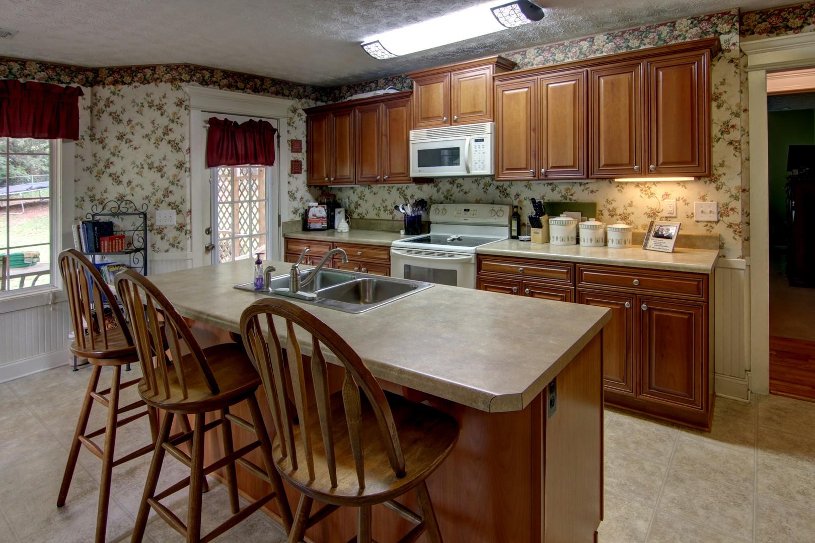 115 Benton Rd, Covington, GA 30014 photo 9