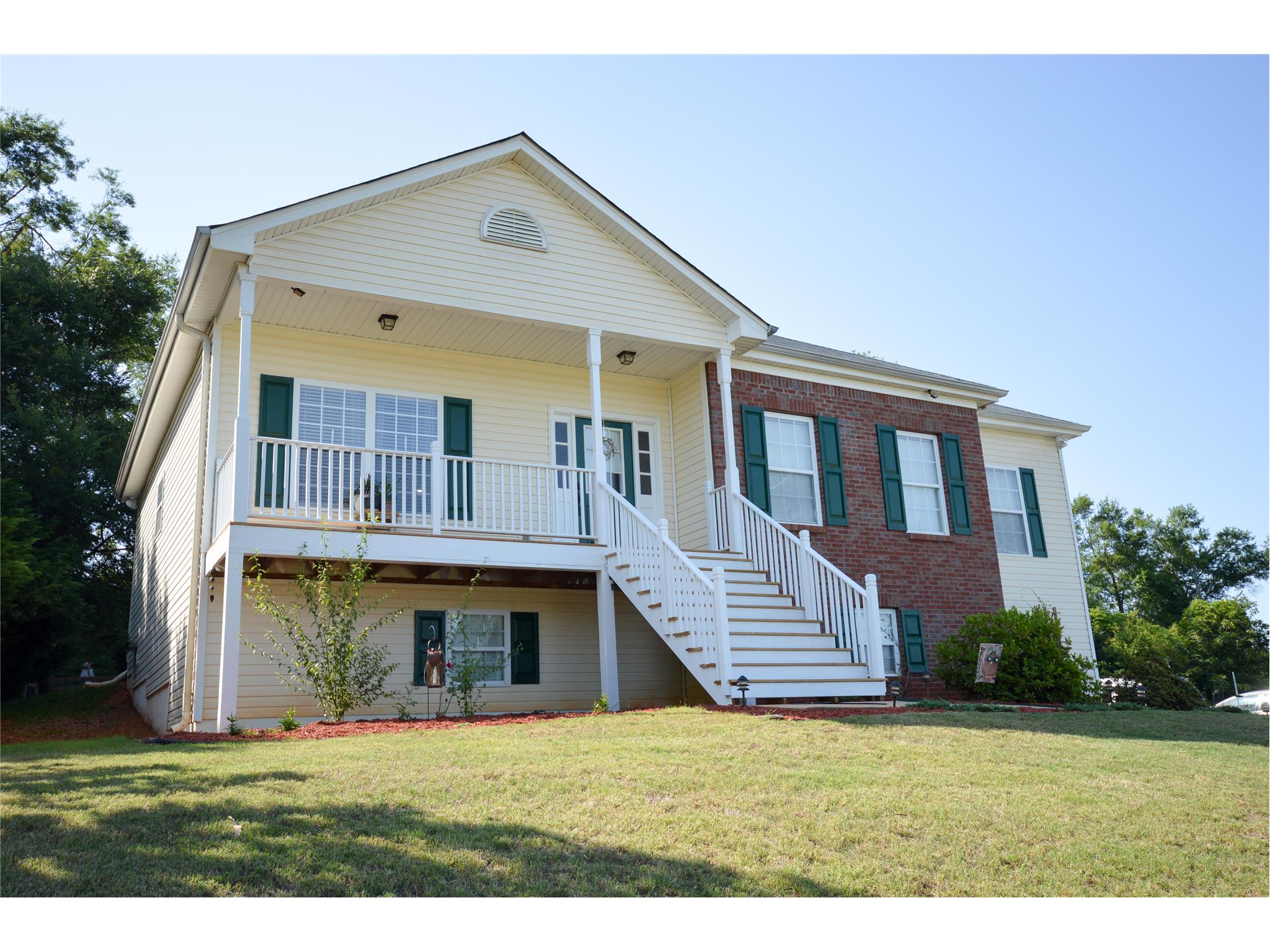 281 Cedar Hollow Dr, Talmo, GA 30575 photo 1