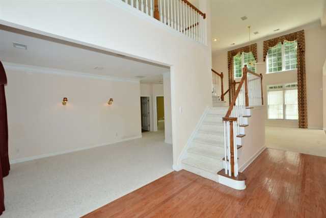 755 Riverside Dr, Suwanee, GA 30024 photo 3