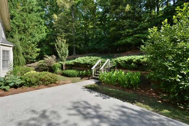 755 Riverside Dr, Suwanee, GA 30024 photo 25