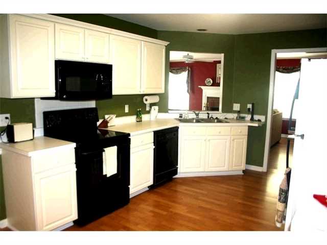 3354 Roundfield Cir, Duluth, GA 30096 photo 9
