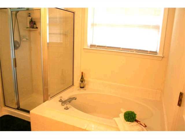 3354 Roundfield Cir, Duluth, GA 30096 photo 13