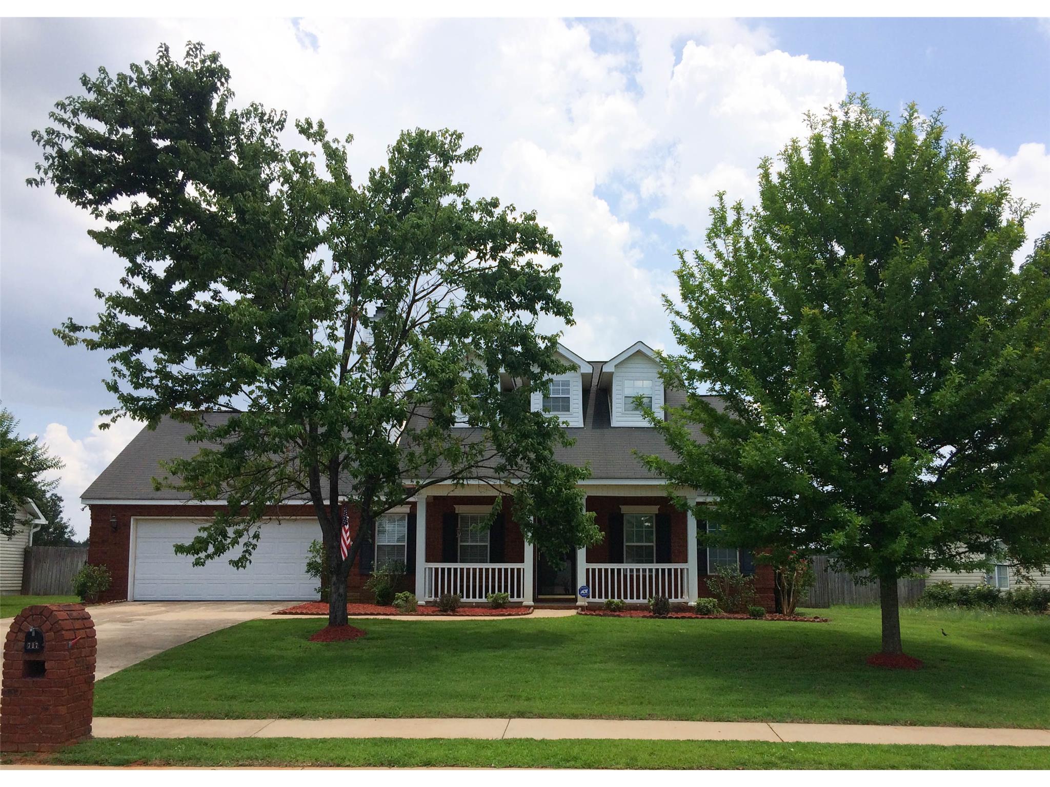717 Sark Dr, Warner Robins, GA 31088 photo 1