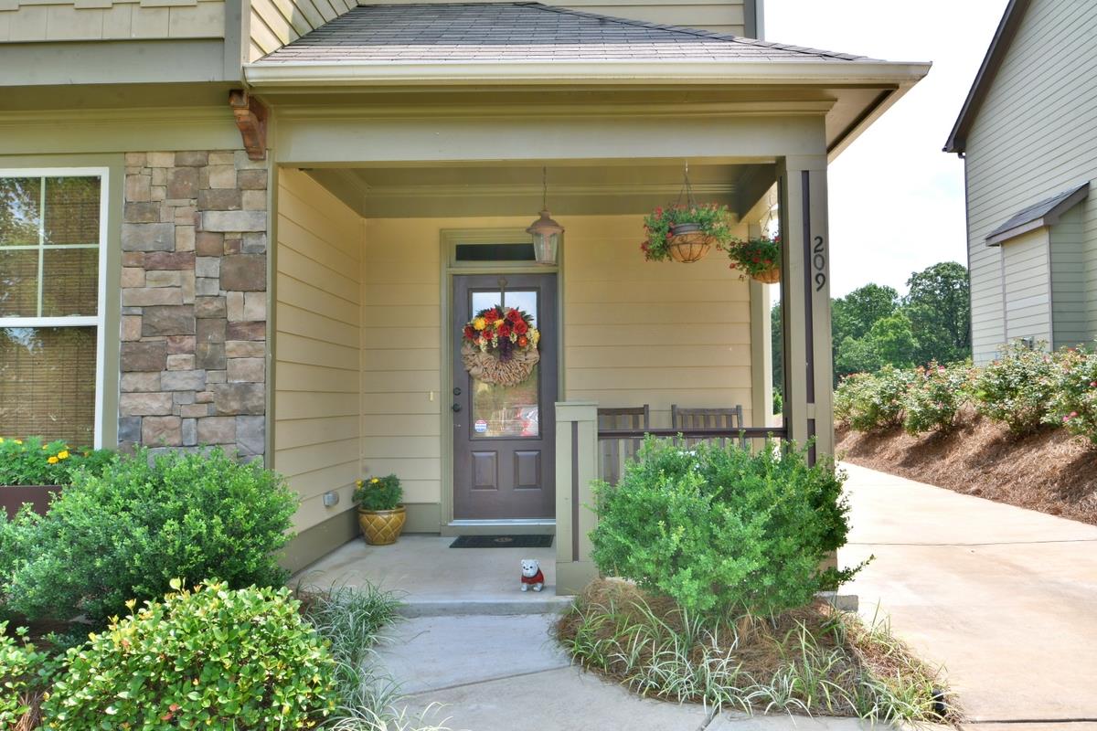 209 Creekside Pass, Canton, GA 30114 photo 2
