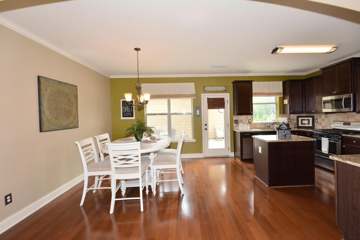 209 Creekside Pass, Canton, GA 30114 photo 7