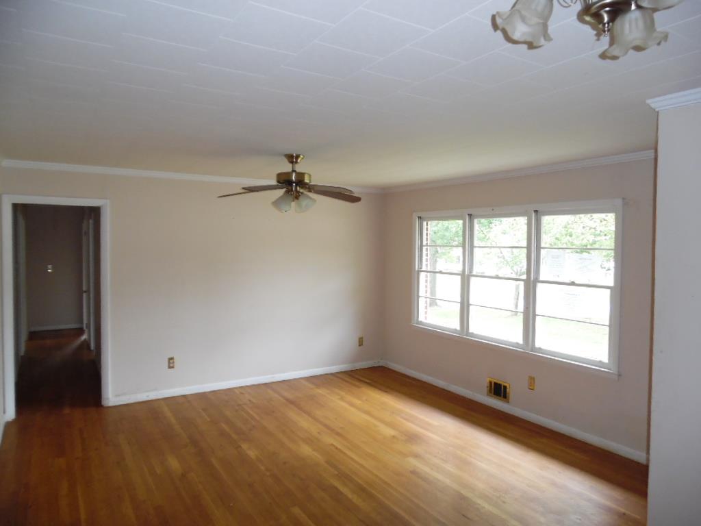 449 Shankle Rd, Commerce, GA 30529 photo 2