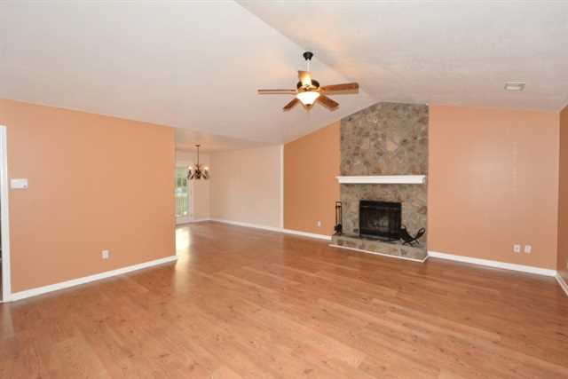 1255 Brookton Dr, Dacula, GA 30019 photo 4