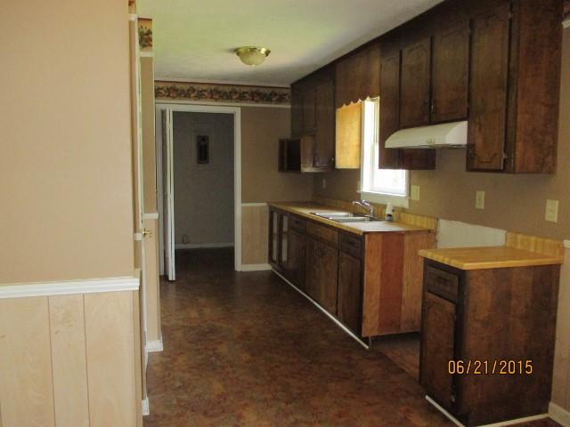 147 Chase Cir, Cornelia, GA 30531 photo 4