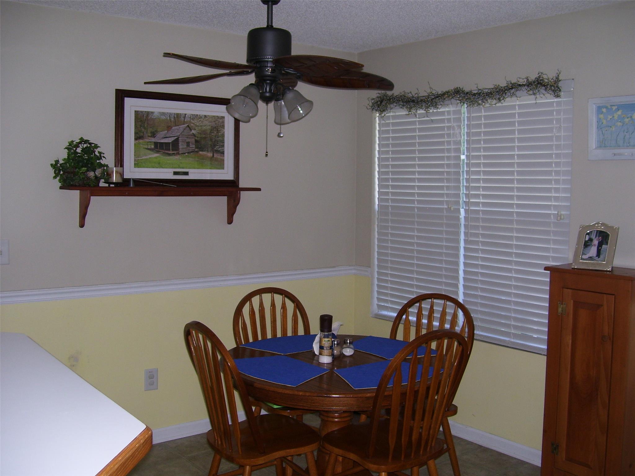 433 Raymond Dr, Winder, GA 30680 photo 9