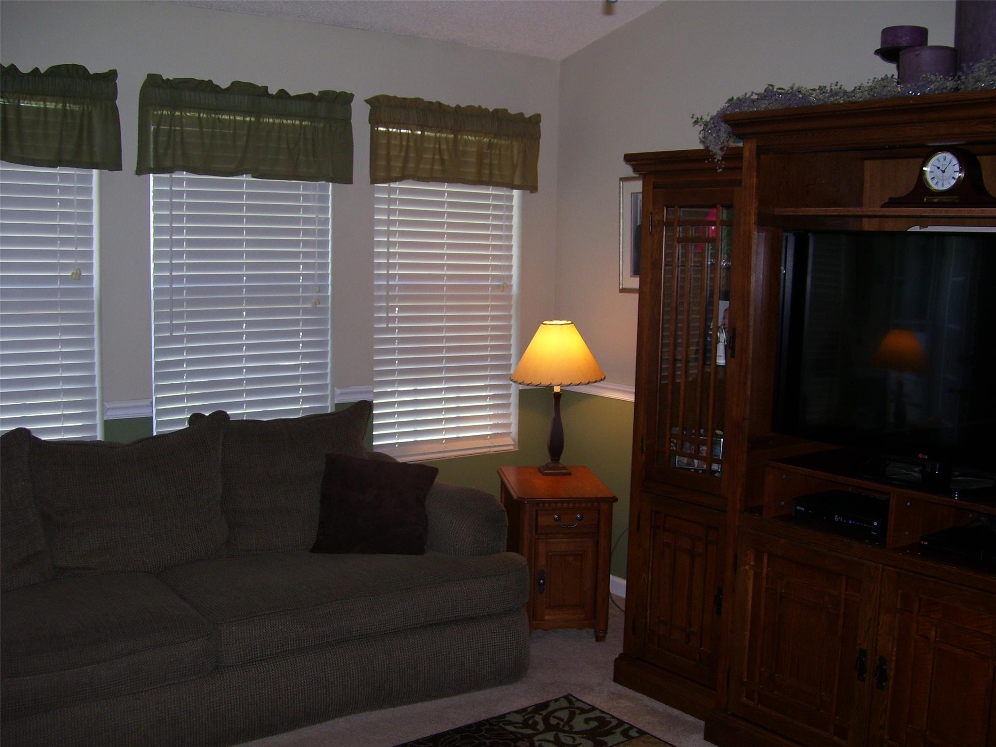 433 Raymond Dr, Winder, GA 30680 photo 11