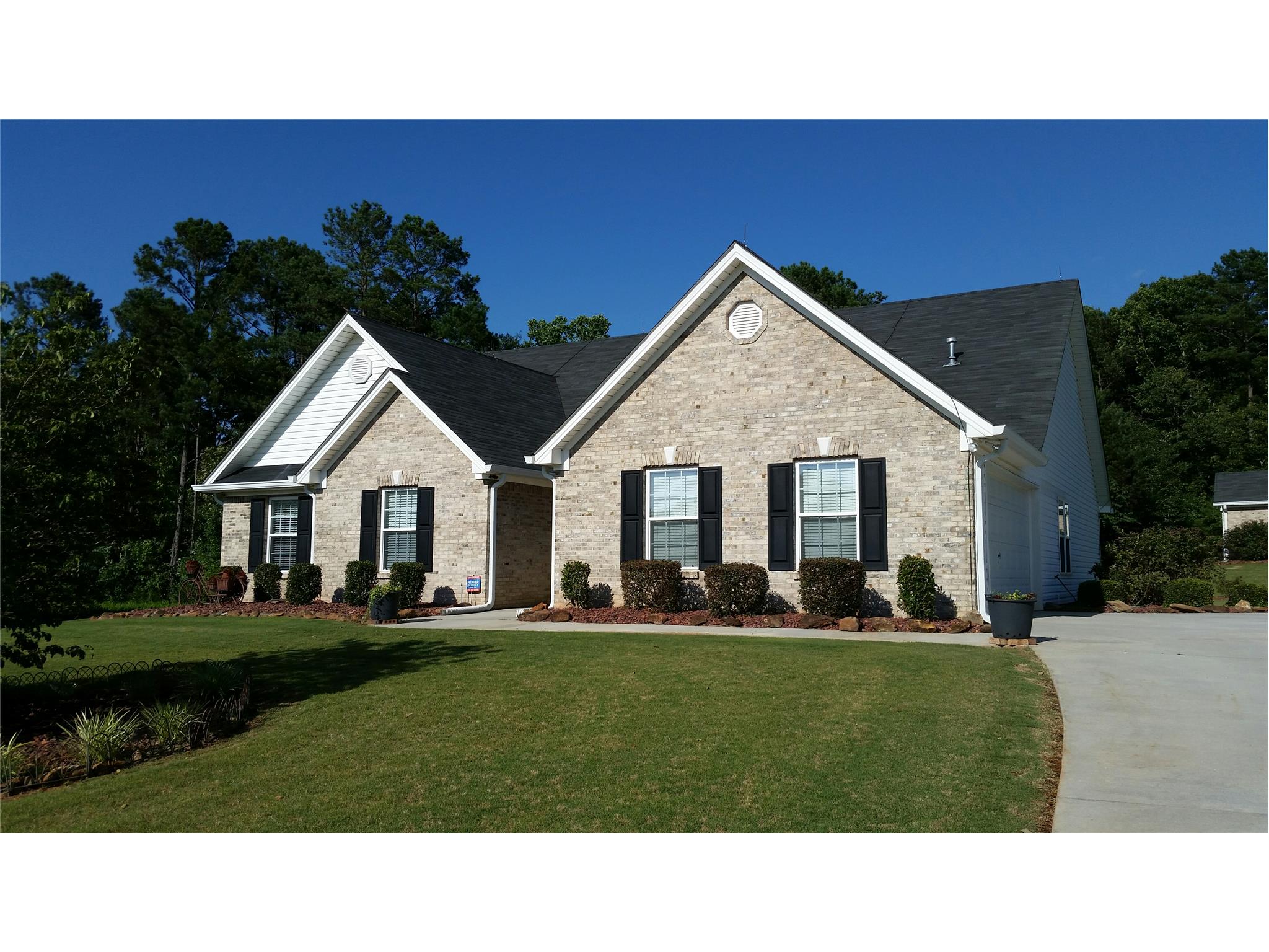 25 Clearbrook Ct, Covington, GA 30016 photo 1