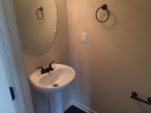 1012 Blue Coat Cir, Hampton, GA 30228 photo 4