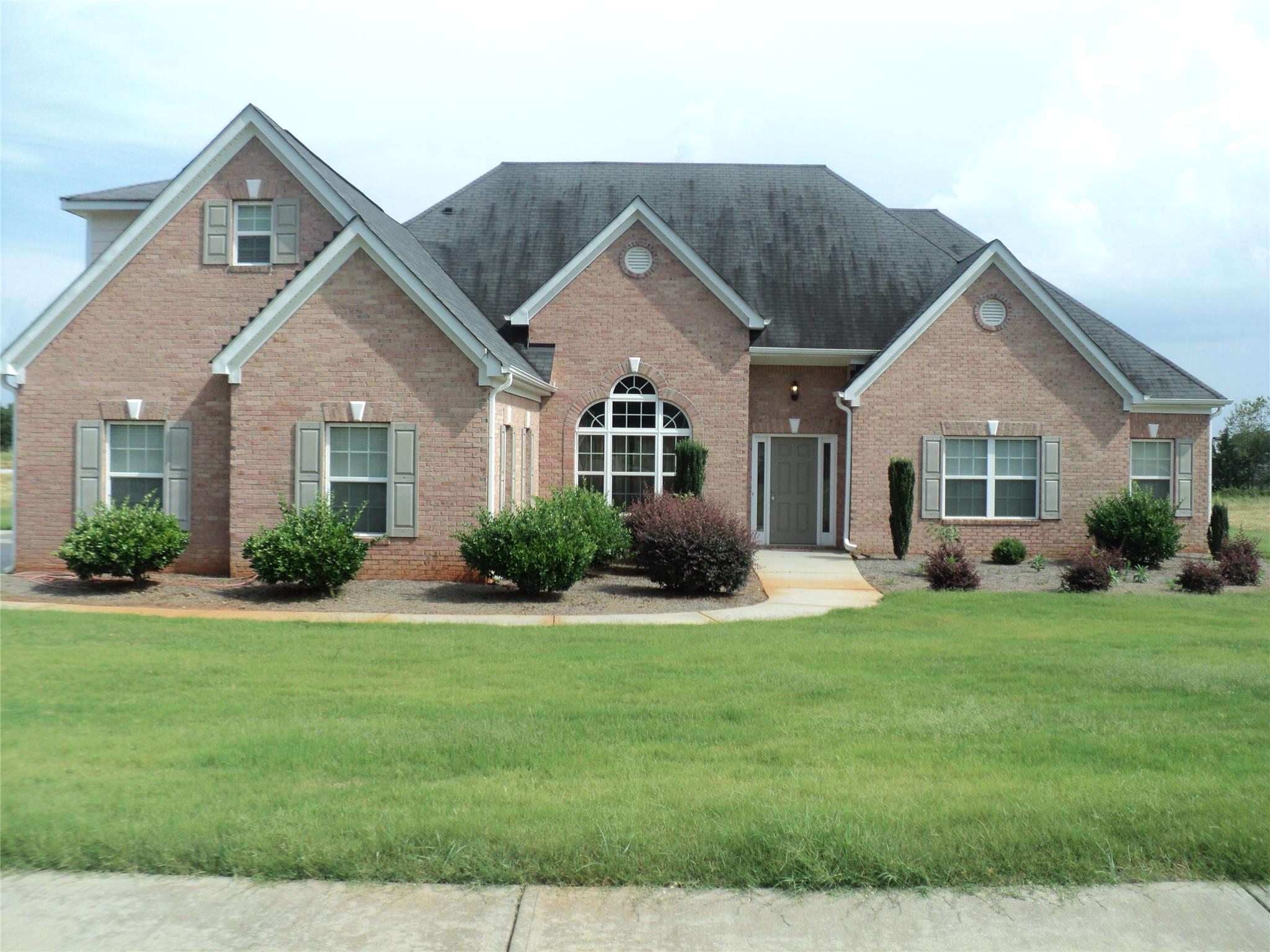 60 Hampton Pl, Covington, GA 30016 photo 1