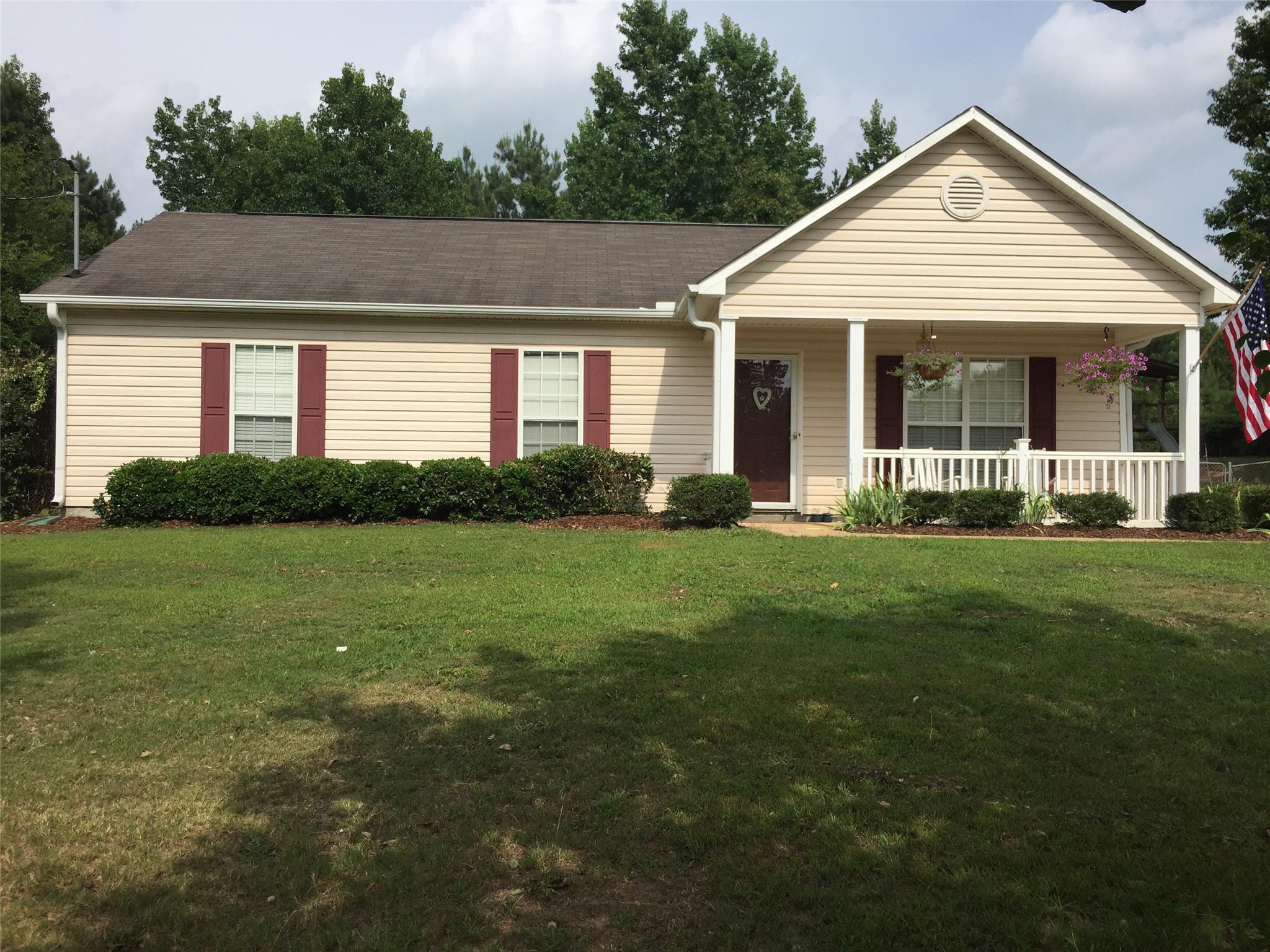 108 Northhampton Dr, Lagrange, GA 30240 photo 1