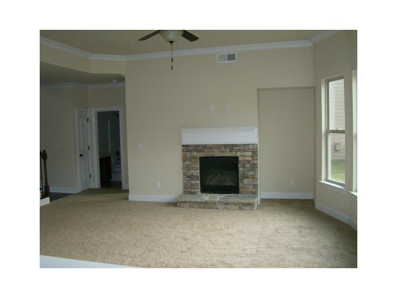 35 Hillside Oak Ln, Covington, GA 30016 photo 5