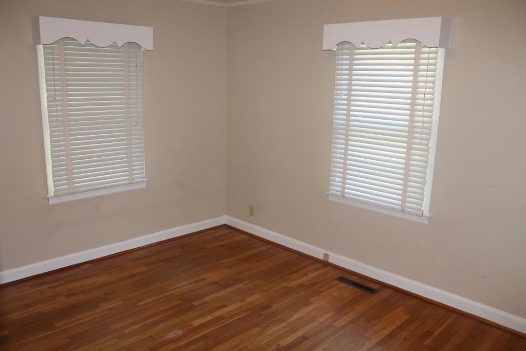 310 Cherokee Dr, Toccoa, GA 30577 photo 10