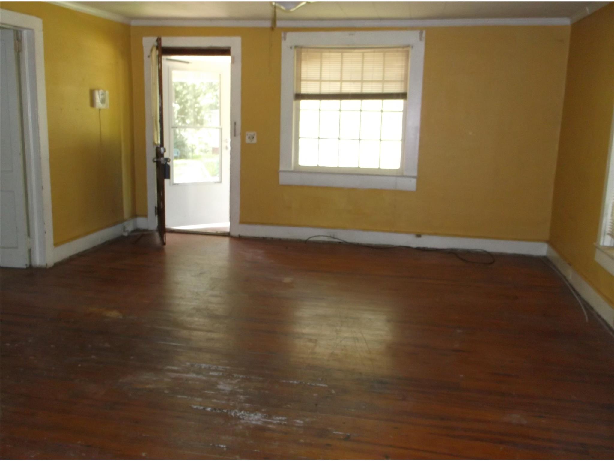 1411 Elm St, Lagrange, GA 30240 photo 2