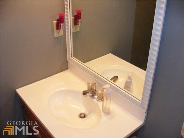 1064 Hayes Rd, Toccoa, GA 30577 photo 21