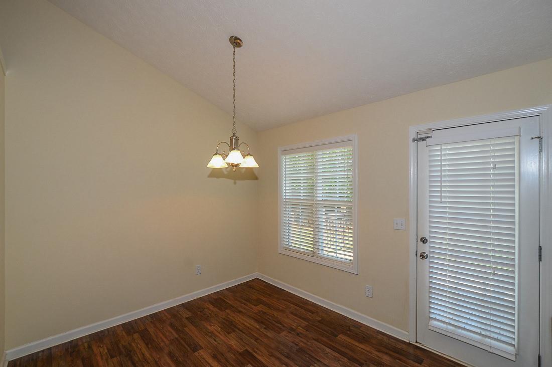 689 Meadow Spring Dr, Temple, GA 30179 photo 5