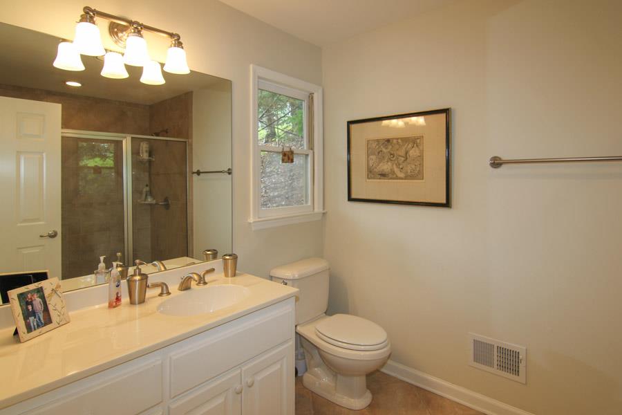 8940 Fields Way, Gainesville, GA 30506 photo 8
