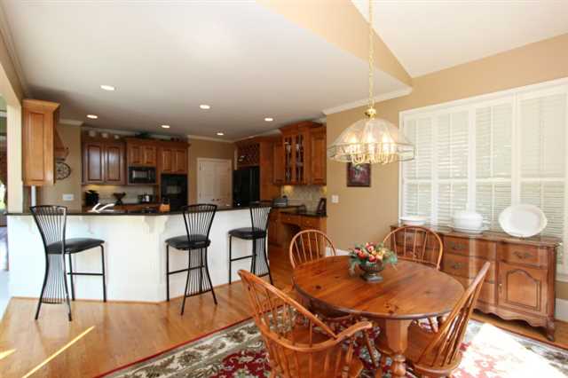 915 Golf View Ct, Dacula, GA 30019 photo 12