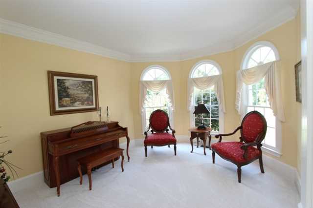 915 Golf View Ct, Dacula, GA 30019 photo 5