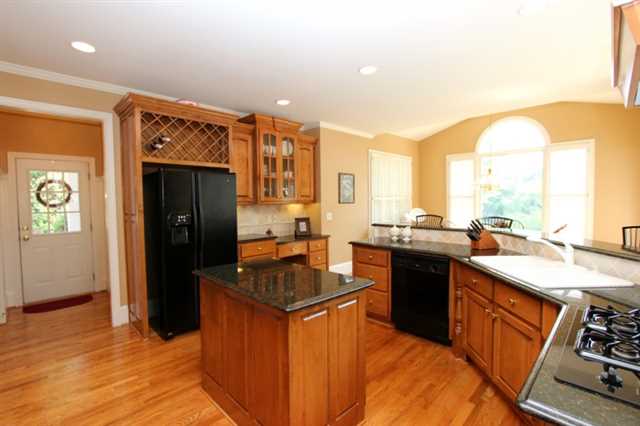 915 Golf View Ct, Dacula, GA 30019 photo 10