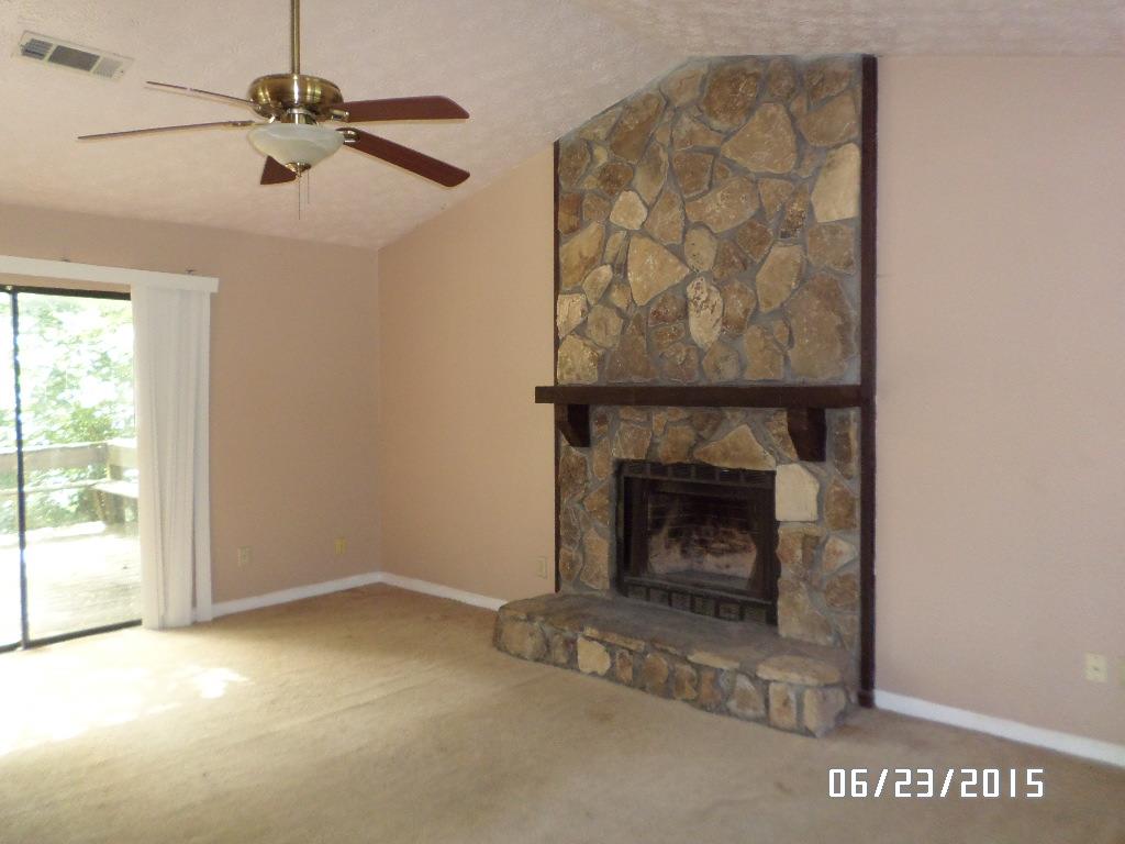 5590 Phillips Dr, Morrow, GA 30260 photo 4