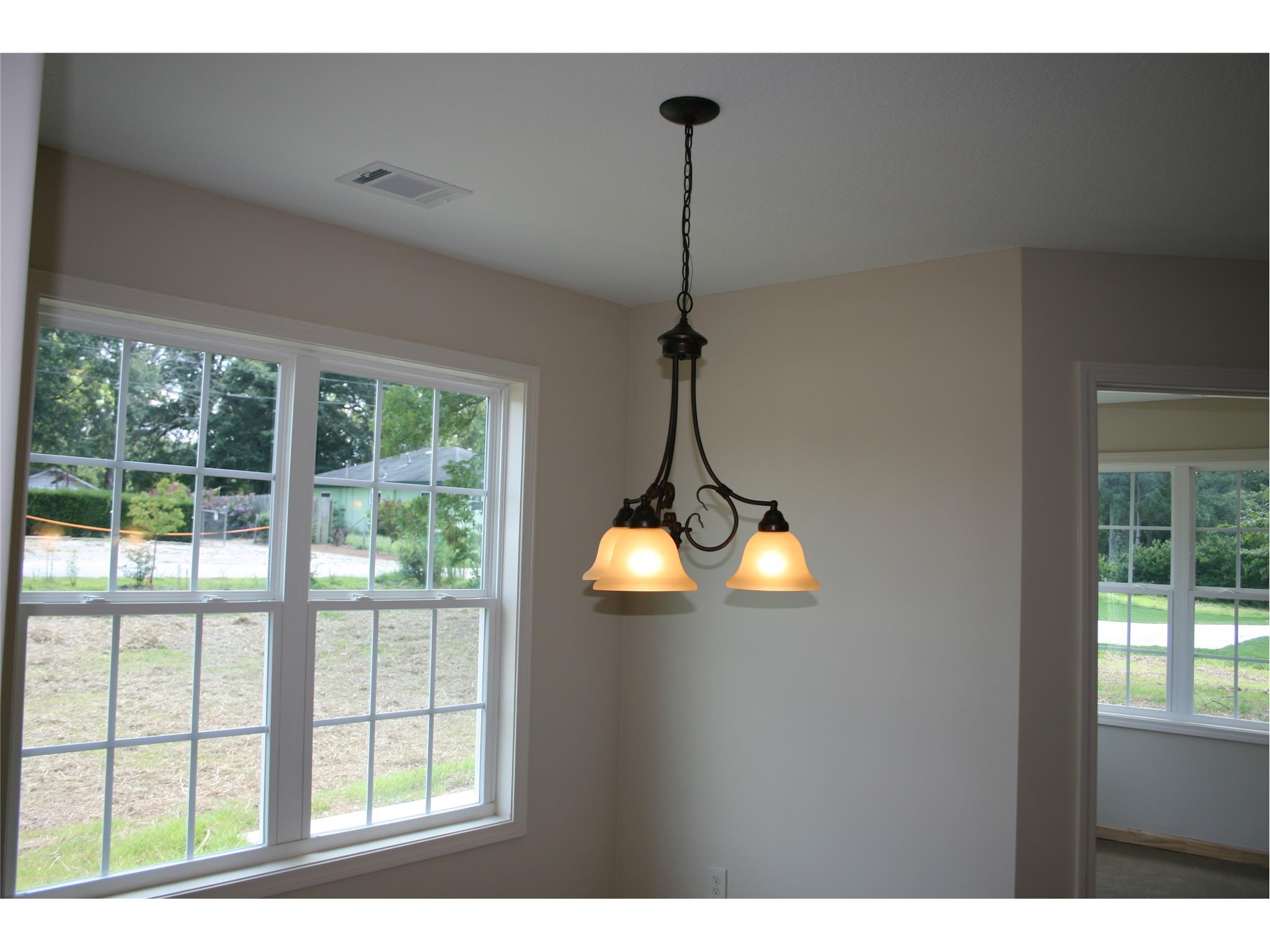 26 Alexander St, Winder, GA 30680 photo 5