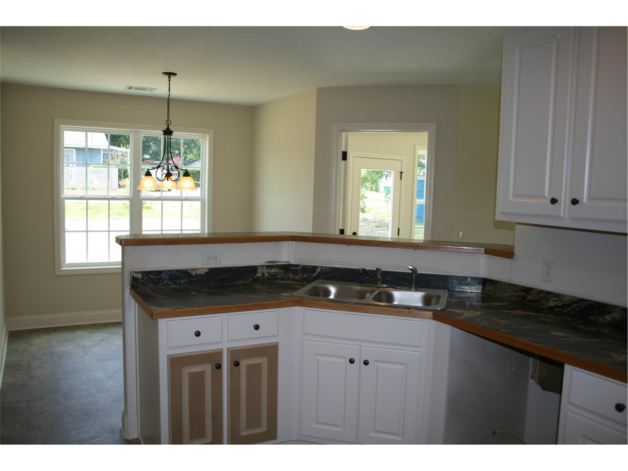26 Alexander St, Winder, GA 30680 photo 8