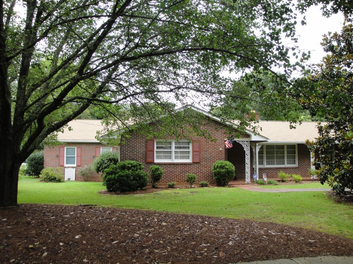 753 Dixie Ave, Madison, GA 30650 photo 1