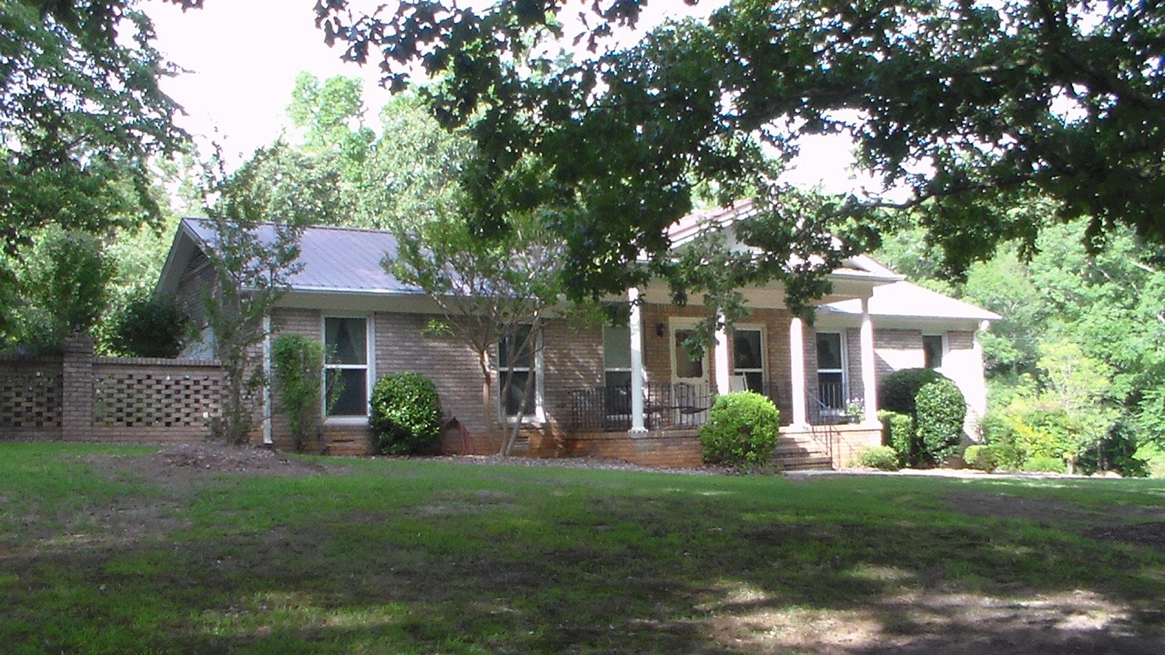 1175 Poss Rd, Comer, GA 30629 photo 1