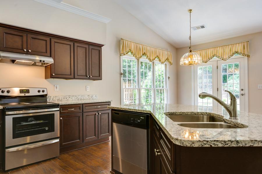 150 Witheridge Dr, Duluth, GA 30097 photo 9