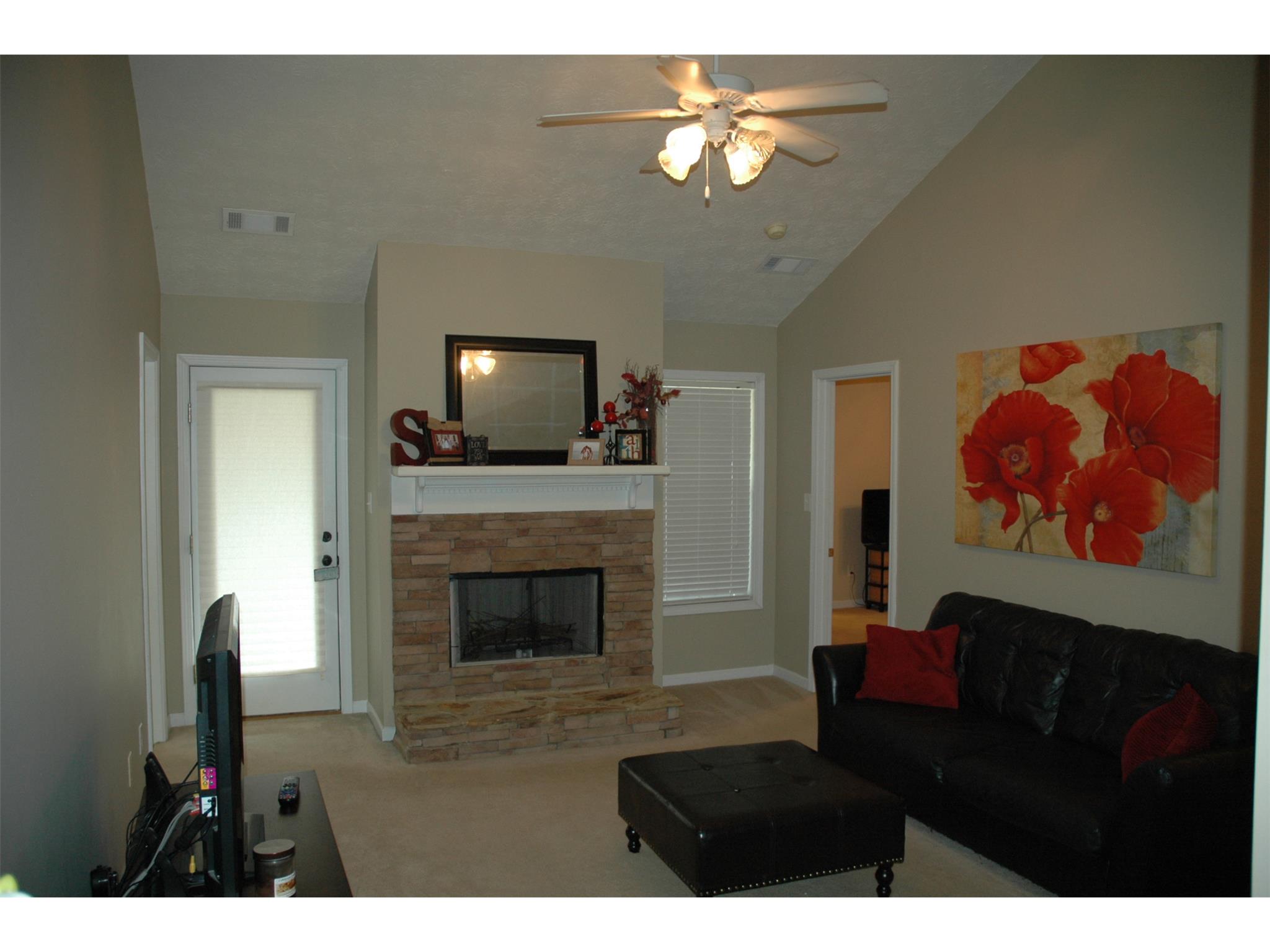 204 Creekside Dr, Lagrange, GA 30240 photo 8