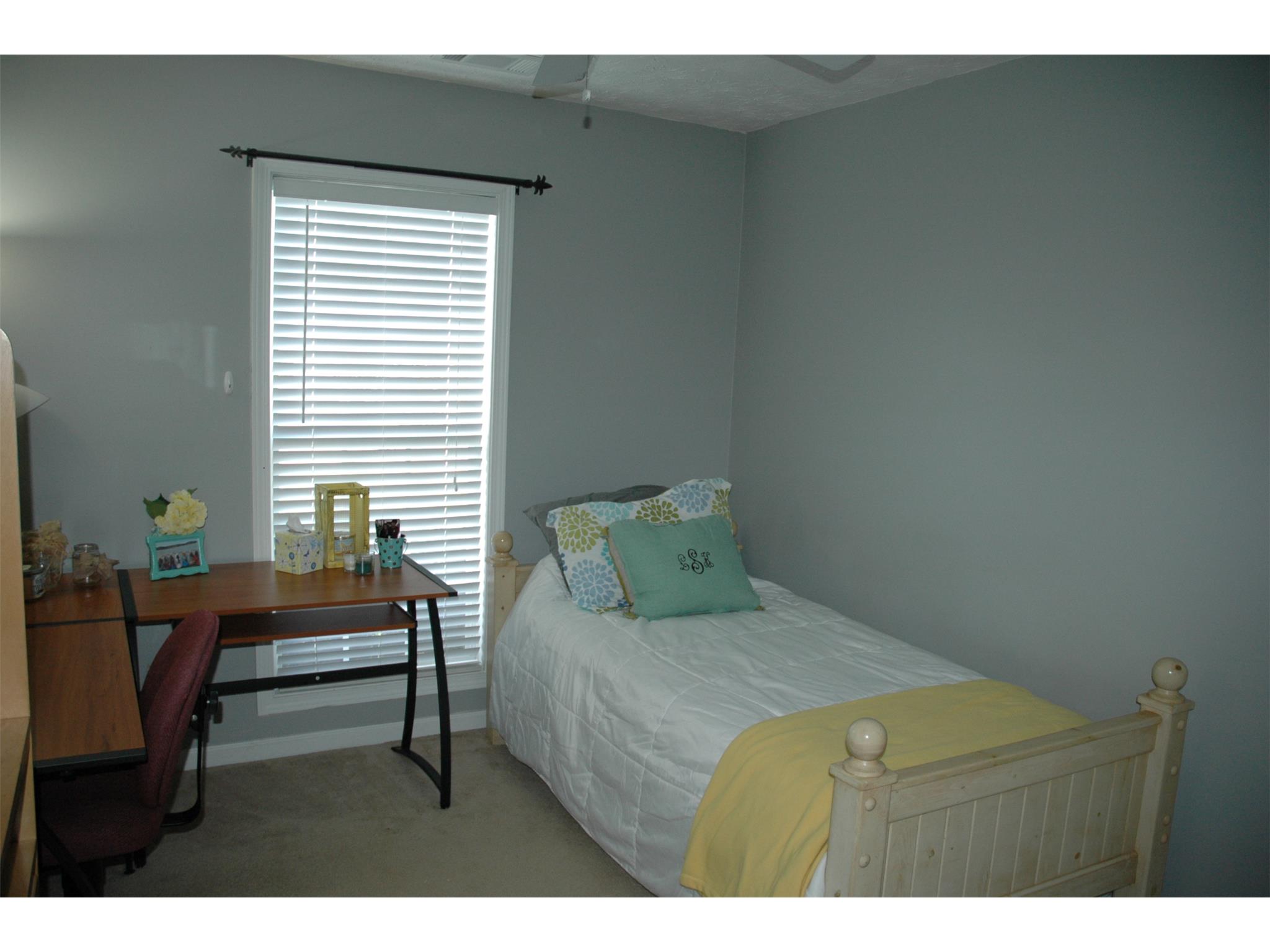 204 Creekside Dr, Lagrange, GA 30240 photo 10