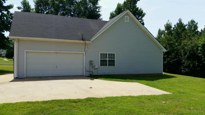 35 Avery Dr, Covington, GA 30016 photo 5