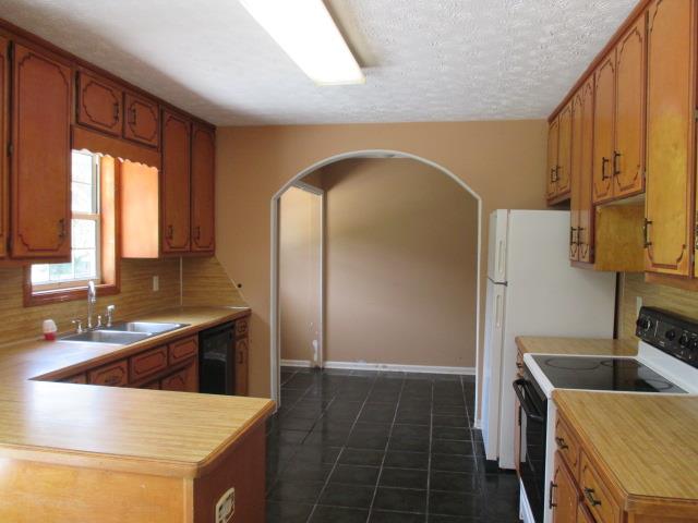 105 White Oak Dr, Covington, GA 30016 photo 5