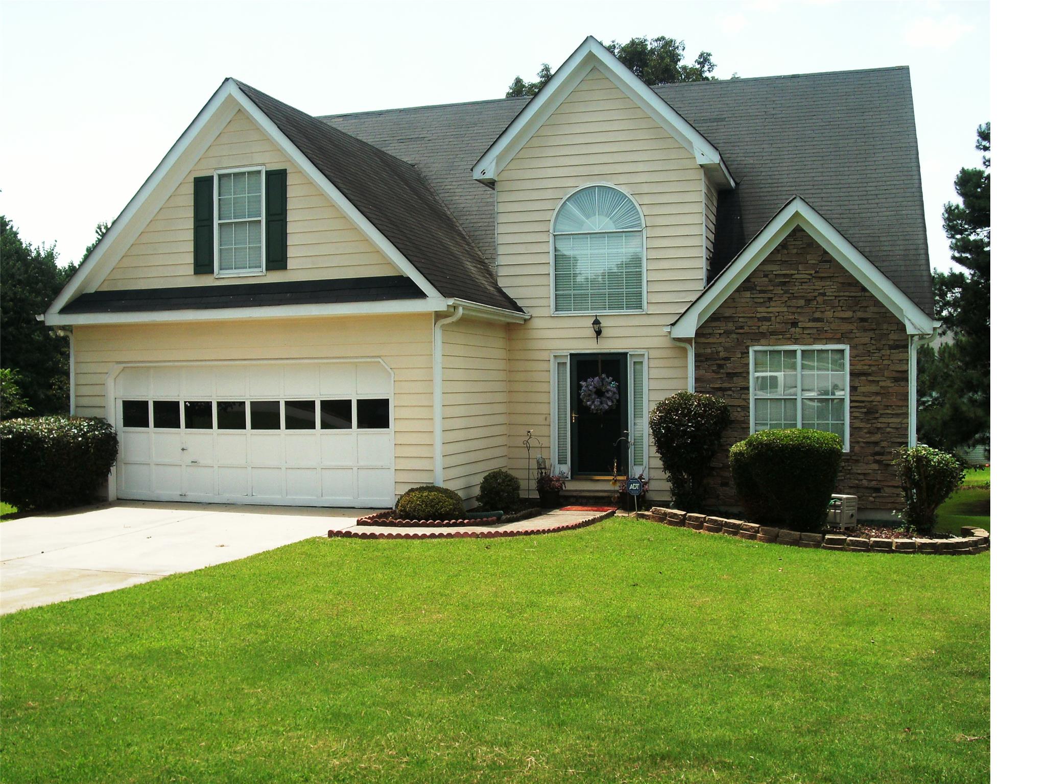 35 Arlington Dr, Covington, GA 30016 photo 1