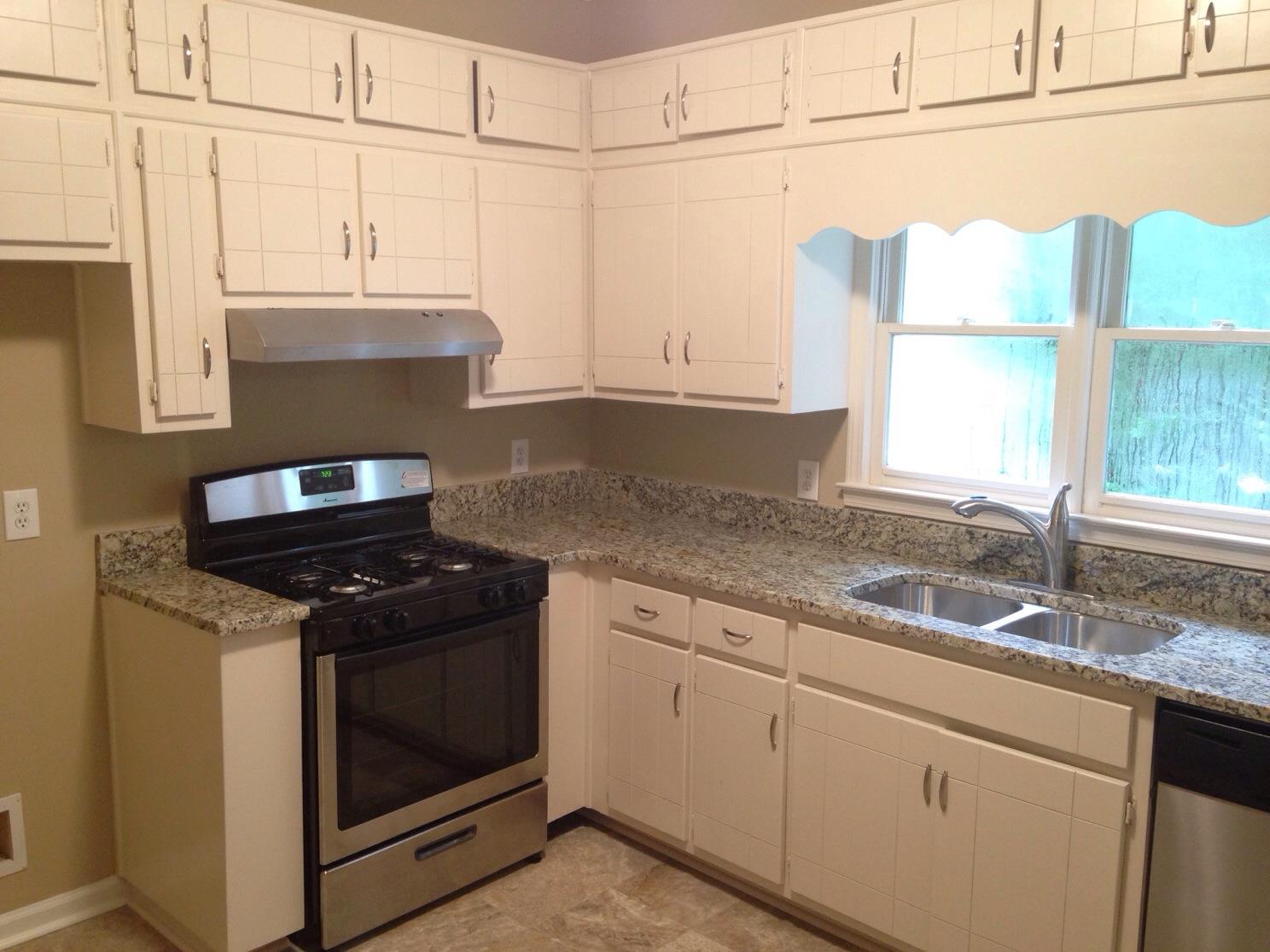 11051 Shannon Cir, Hampton, GA 30228 photo 7