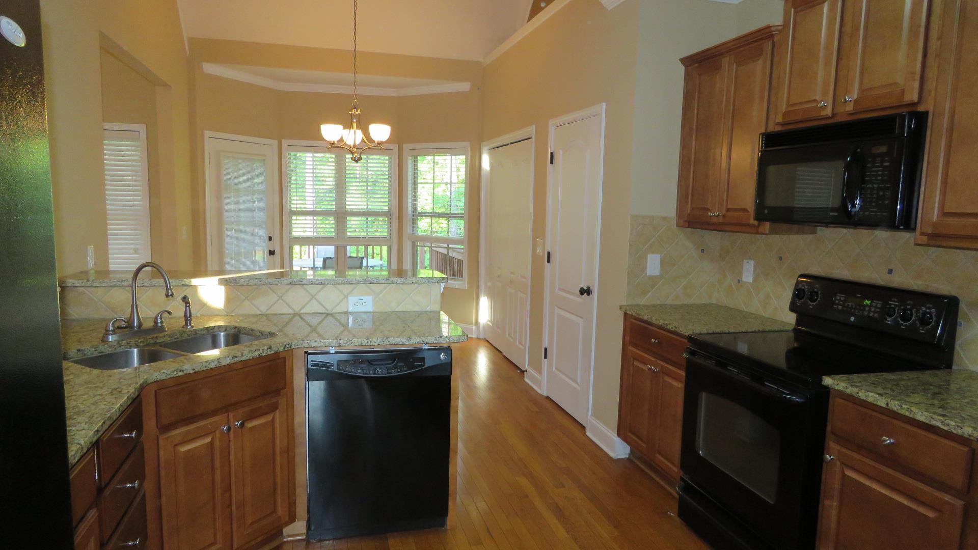 160 Providence Dr, Covington, GA 30016 photo 5