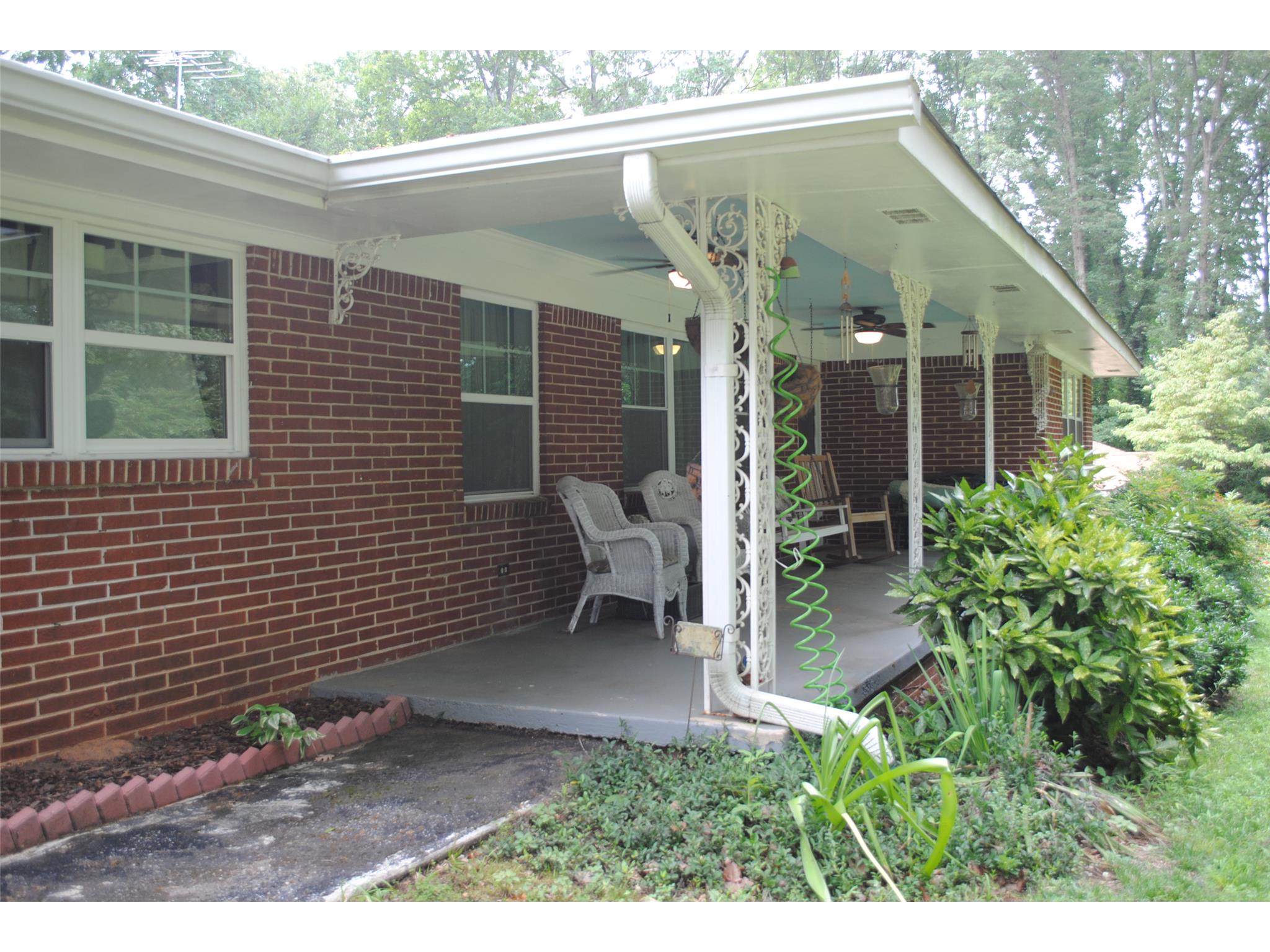6034 Phillips Dr, Morrow, GA 30260 photo 16