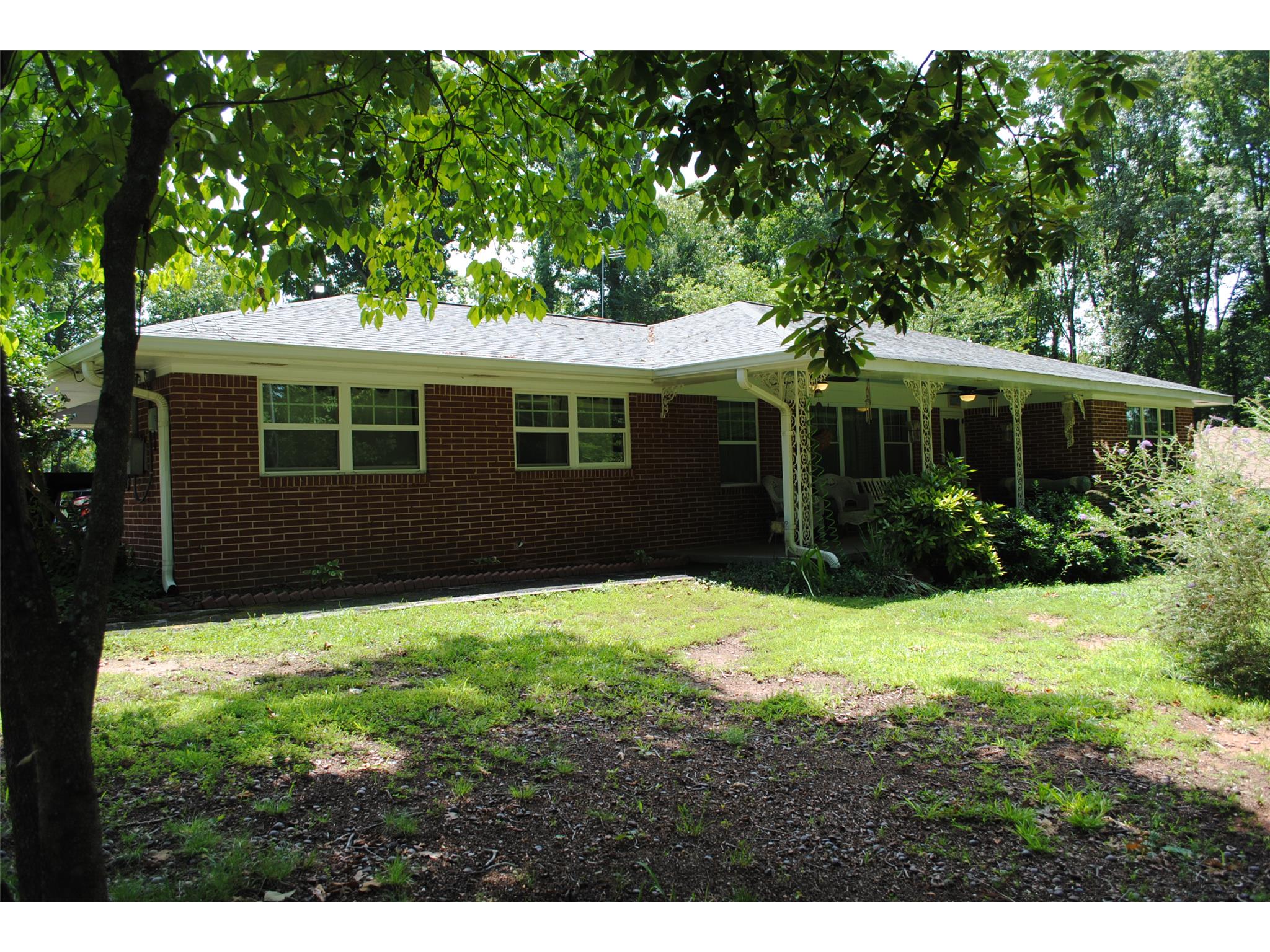 6034 Phillips Dr, Morrow, GA 30260 photo 1