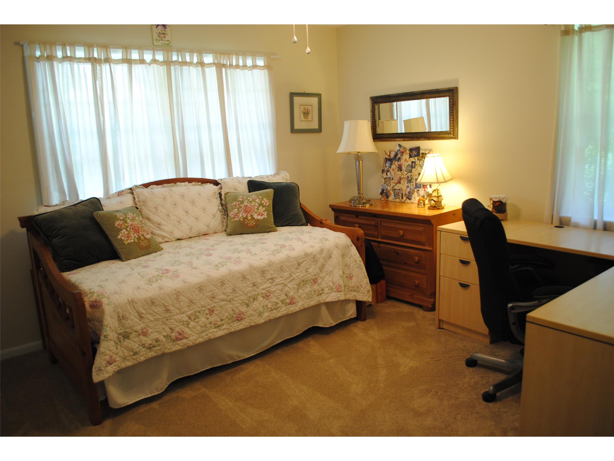 6034 Phillips Dr, Morrow, GA 30260 photo 9